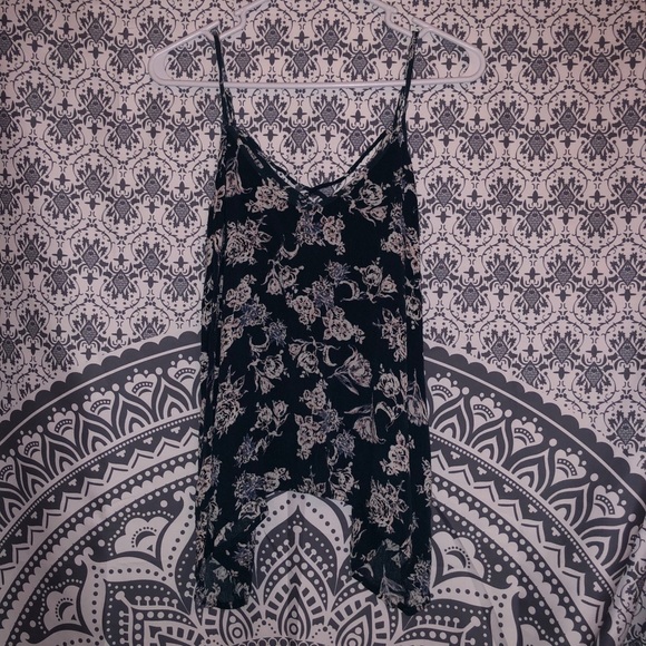 Charlotte Russe Floral Tank ! - Picture 4 of 5